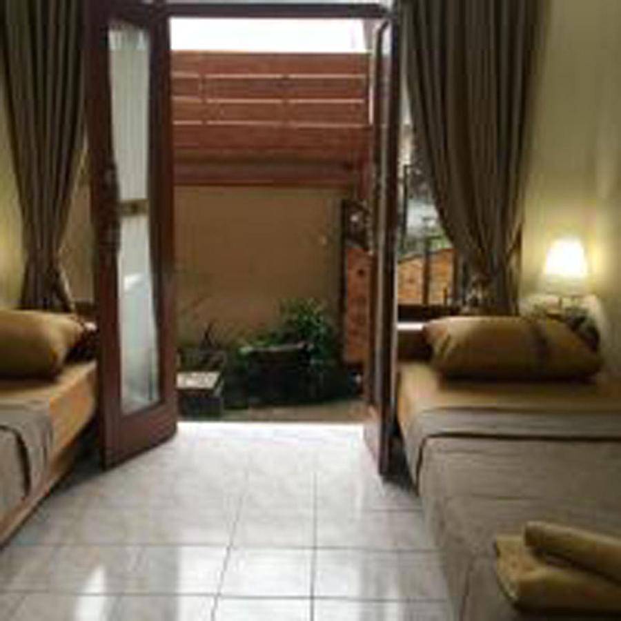 Bulan Bali Guest House Ubud  Exterior photo